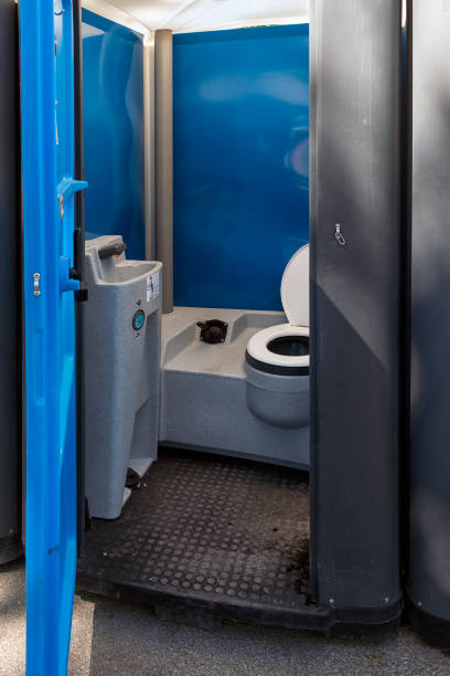 Best Portable toilet rental cost  in Leisure City, FL